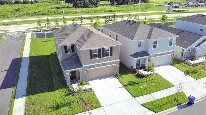 33142 OSPREY PEAK WAY