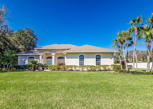 870 DE LA BOSQUE AVENUE