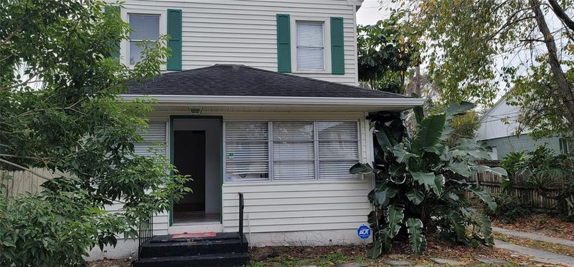 1410 ILLINOIS STREET UNIT Front House