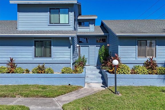 1839 SETTLERS DRIVE UNIT B-6