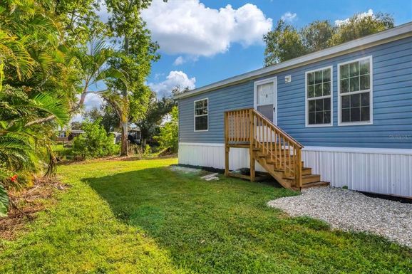 11808 SW SPRING LAKE DRIVE