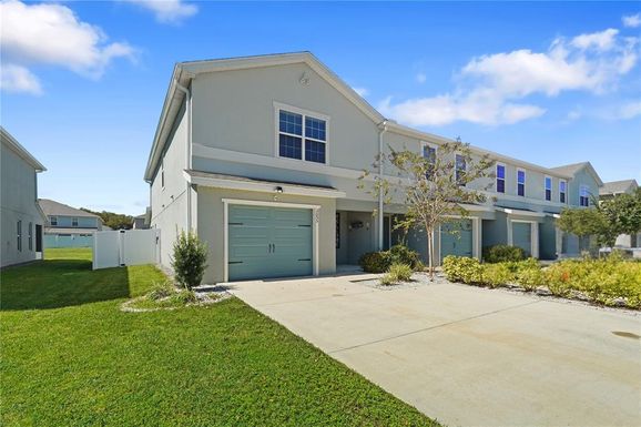 3055 FIELDWOOD CIR ST