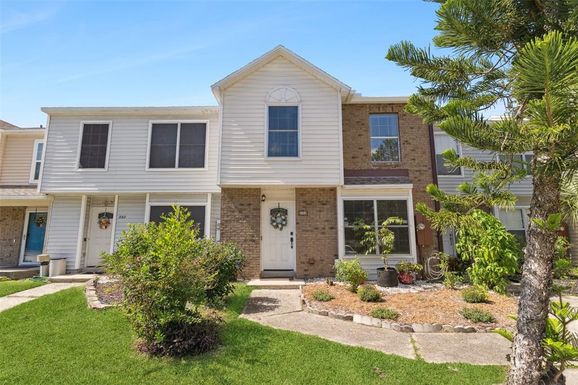 594 GREEN SPRING CIRCLE