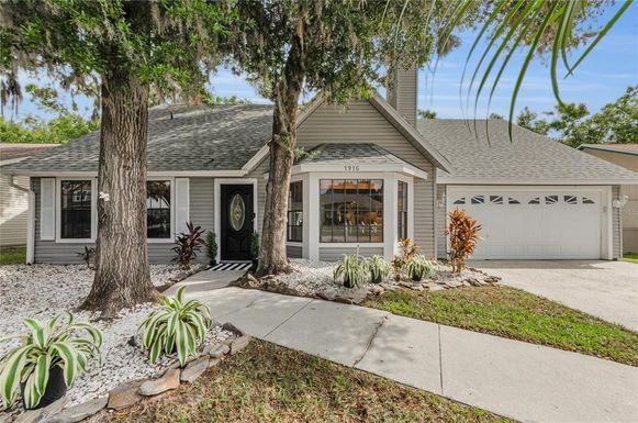 1916 RIVER CROSSING DRIVE