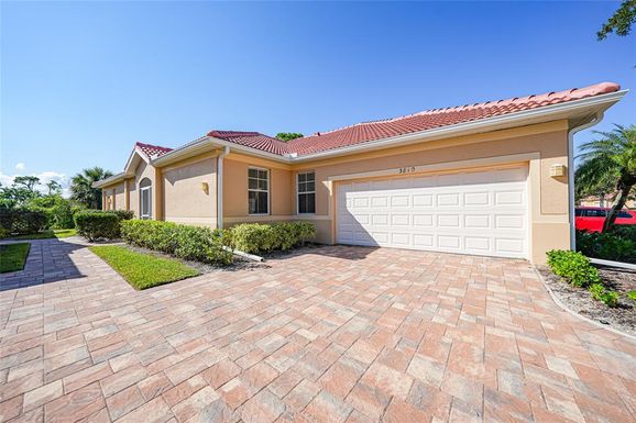 3810 COBIA VILLAS COURT