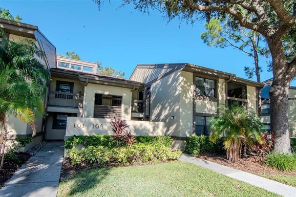 105 WOODLAKE LANE UNIT 105