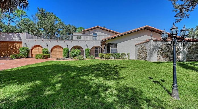 4674 HIDDEN RIVER ROAD