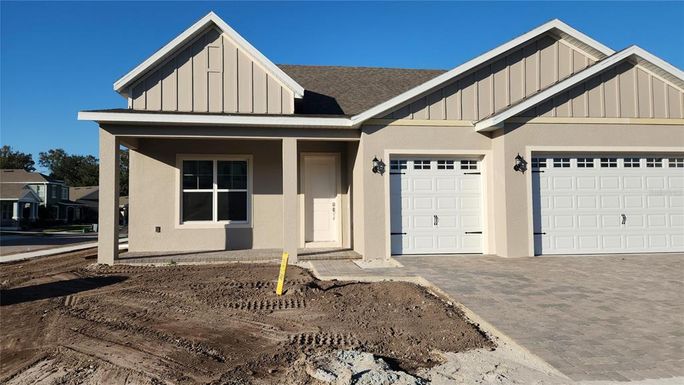 1083 WOOD DALE CIRCLE