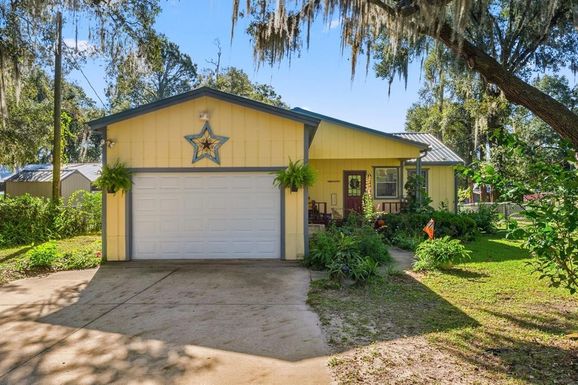 832 LAKE SHORE TERRACE