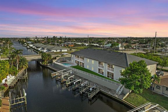 403 SW 47TH TERRACE UNIT 203