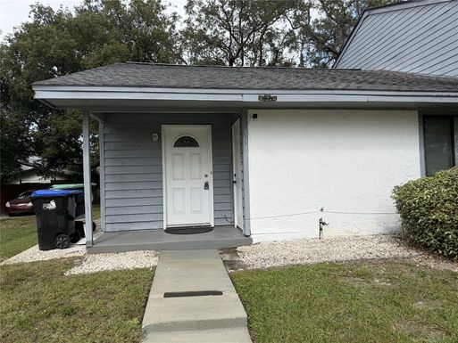 3919 MAGNOLIA POINTE LANE