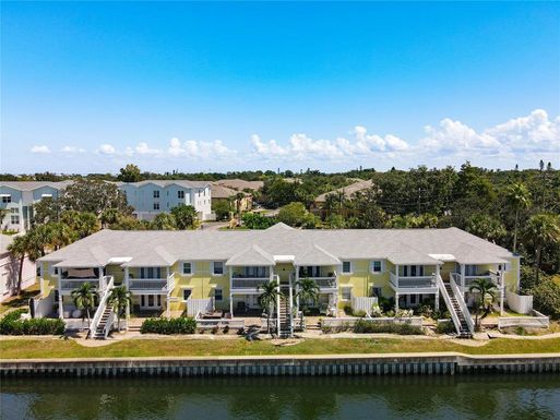 3885 POMPANO DRIVE SE UNIT B