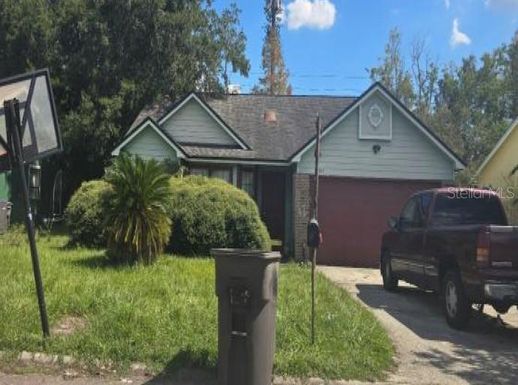 3861 WINTER BERRY ROAD E