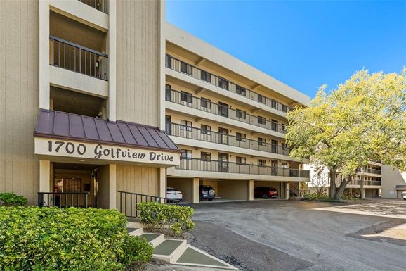 1728 GOLFVIEW DRIVE UNIT 1728