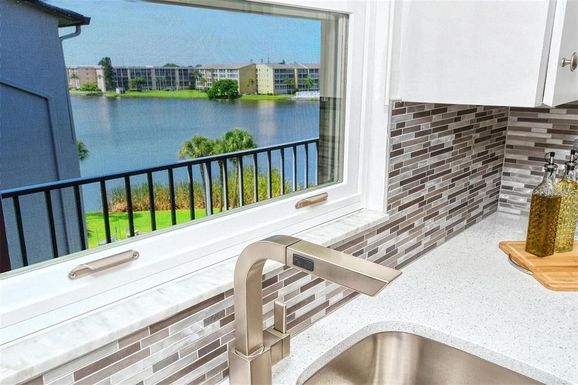 3272 LAKE BAYSHORE DRIVE UNIT 515