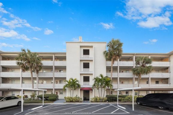 1524 LAKEVIEW ROAD UNIT 305