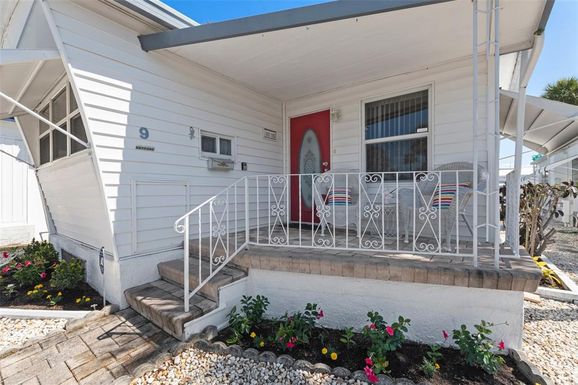 4851 W GANDY BOULEVARD UNIT B7L9