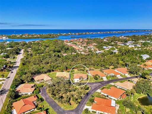 218 LAUREL HOLLOW DRIVE UNIT 10