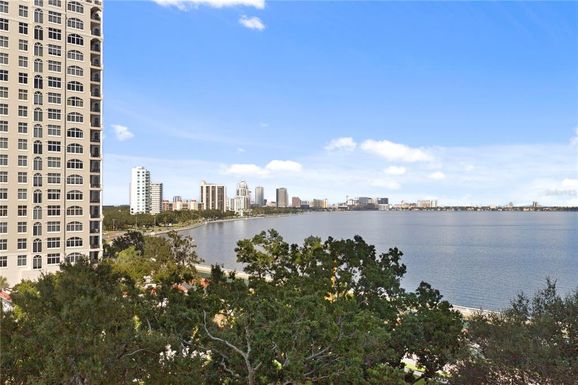 3301 BAYSHORE BOULEVARD UNIT 802E