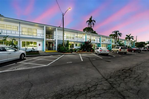 5860 43RD TERRACE N UNIT 1513