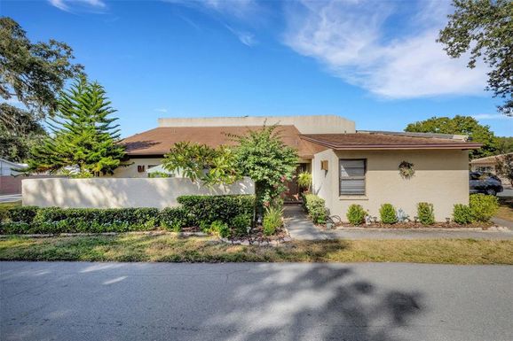 1880 N CRYSTAL LAKE DRIVE UNIT 26