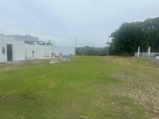 SOLAR EN BARRIO FRAILES