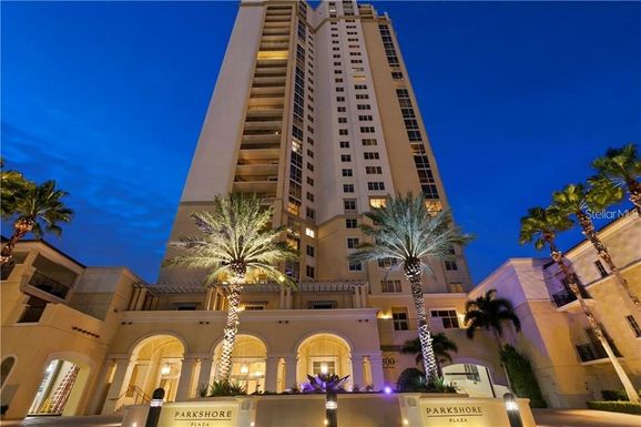 300 BEACH DRIVE NE UNIT 1604