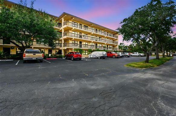 515 30TH AVENUE W UNIT H210