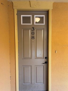 325 NW 14TH STREET UNIT 308