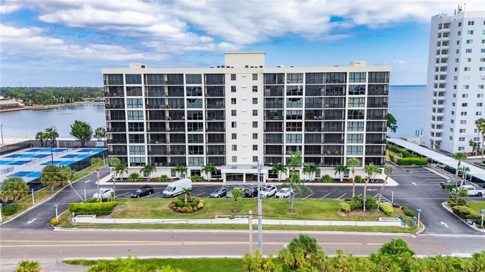 7100 SUNSHINE SKYWAY LANE S UNIT 503