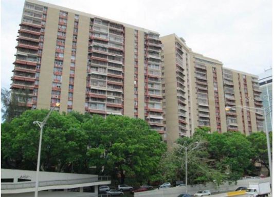 200 AV. JESÚS T. PIÑERO UNIT 12A