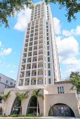 126 4TH AVENUE NE UNIT 2001