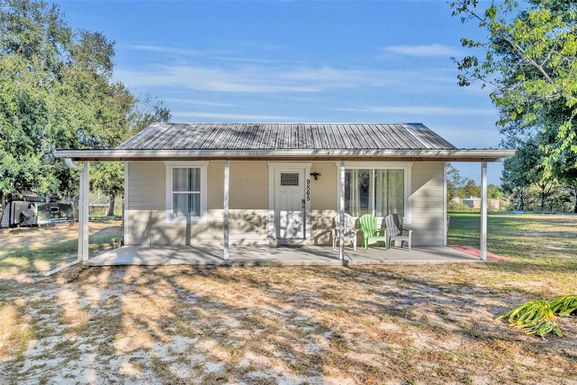 9865 S ARABIAN AVENUE