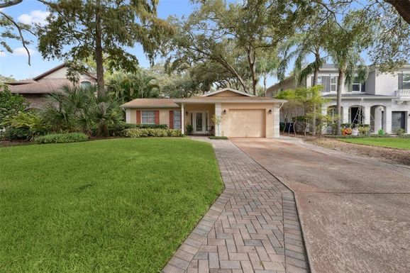 4017 W DE LEON STREET