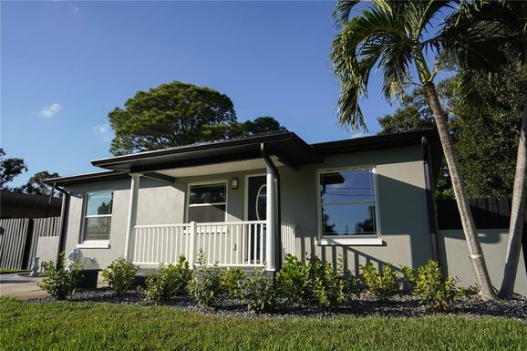 5817 DARTMOUTH AVENUE N