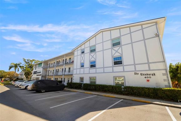 400 GLENNES LANE UNIT 206