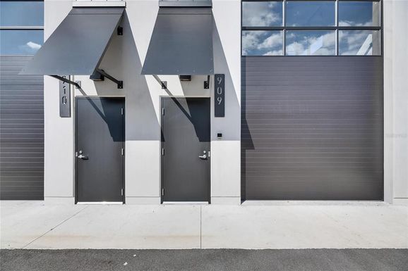 6500 MOTOR ENCLAVE WAY UNIT 909