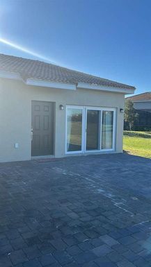 1019 OAK BLUFF DRIVE