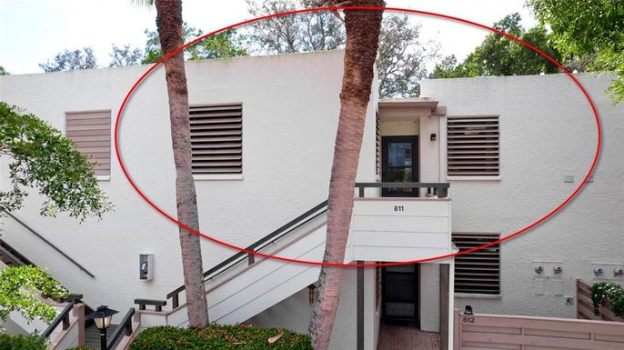 811 OAK DRIVE UNIT 811