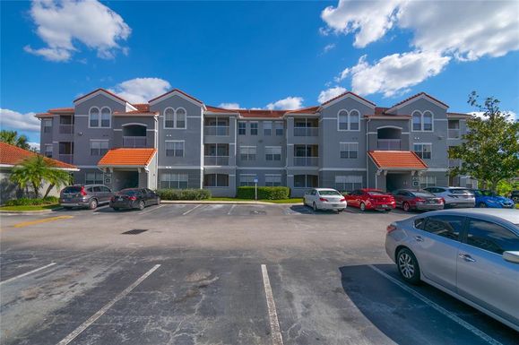 18001 RICHMOND PLACE DRIVE UNIT 735