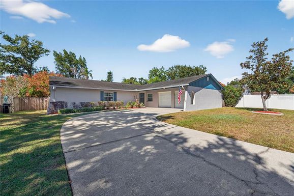 612 GREEN COVE DRIVE