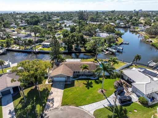 4812 VENETIAN PLACE NE