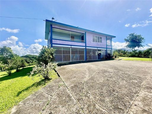 calle 8 Final#9 Bo Carola CALLE 8 FINAL#9 BO CAROLA