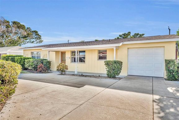 2653 W VINA DEL MAR BOULEVARD