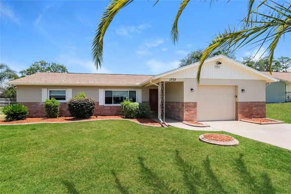 1202 MACFARLANE AVENUE