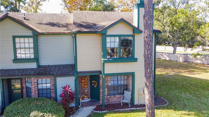 2724 CANDLEWOOD COURT