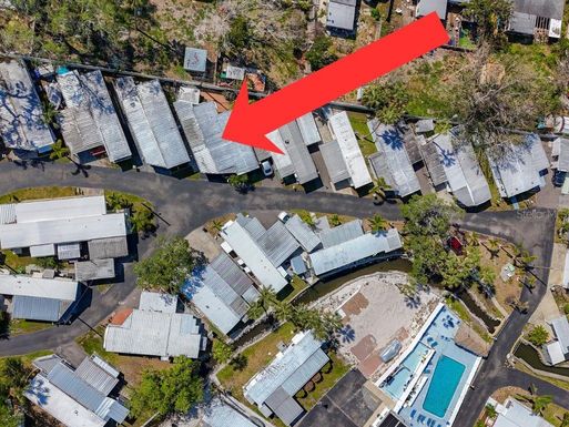 8600 42ND PLACE N UNIT 11