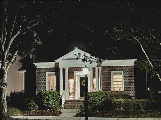 718 HONEYSUCKLE AVENUE