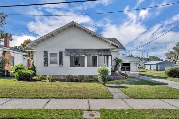 207 N PERKINS STREET