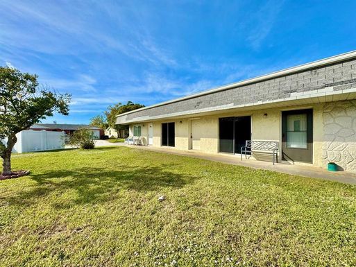 9805 HIDDEN LANE UNIT 2